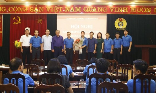 Bà Nguyễn Thị Thanh Vân được bầu giữ chức Phó Chủ tịch LĐLĐ tỉnh Hòa Bình. Ảnh: Phạm Cường