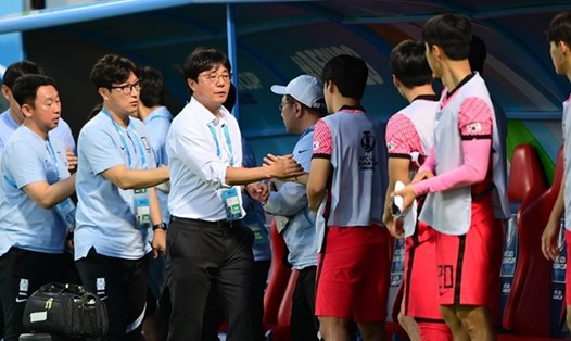 Huấn luyện viên Hwang Sun-hong tự tin cùng U23 Hàn Quốc đạt kết quả tốt trước U23 Việt Nam ở trận đấu tối 5.6 tới. Ảnh: KFA