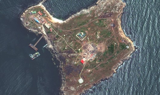 Hình ảnh vệ tinh do Maxar Technologies cho thấy Đảo Rắn của Ukraina trên Biển Đen ngày 12.5. Ảnh: AFP