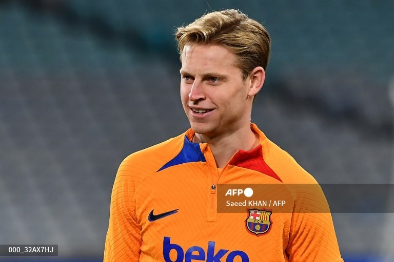 De Jong khẳng định sẽ ở lại Barcelona