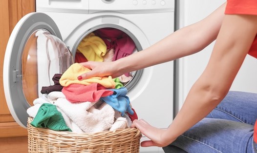 Máy giặt là một trong những thiết bị cần thiết và không thể thiếu ở mỗi gia đình. Ảnh: Xinhua
