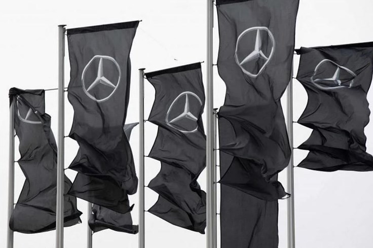 Mercedes thu hồi 1 triệu ôtô cũ