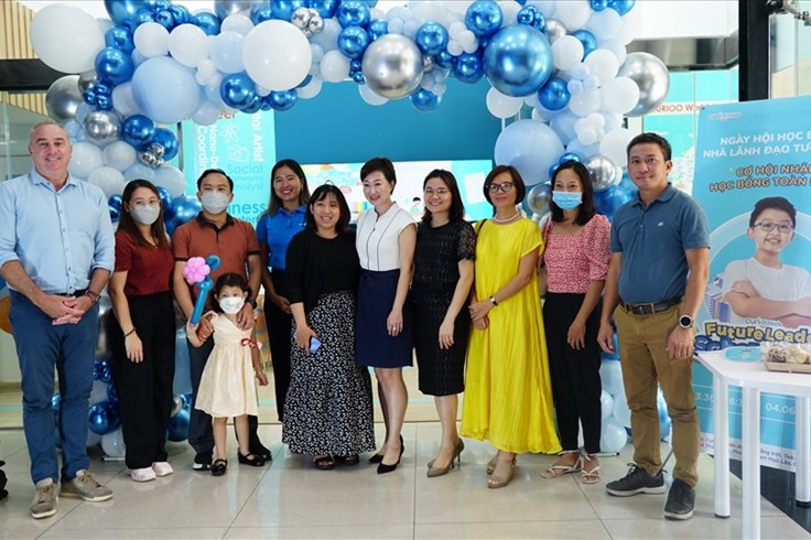 Khởi động chiến dịch toàn cầu “Ba mẹ thấu hiểu và định hướng cho con” Khởi động chiến dịch toàn cầu “Ba mẹ thấu hiểu và định hướng cho con”