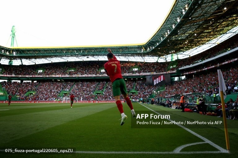 UEFA Nations League: Ronaldo tỏa sáng, Bồ Đào Nha thắng đậm