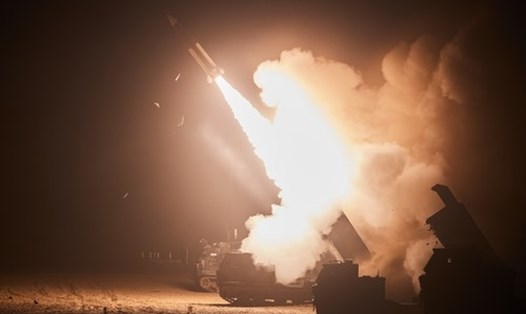 Hàn Quốc và Mỹ bắn tên lửa từ một địa điểm không xác định trong ngày 6.6.2022. Ảnh: Hội đồng Tham mưu trưởng Liên quân Hàn Quốc (JCS)