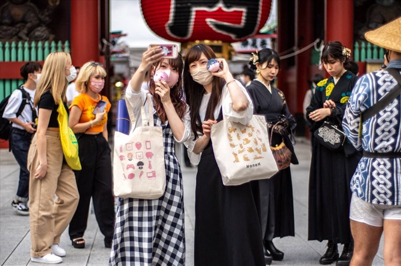 Japan opens its doors to tourists after two years