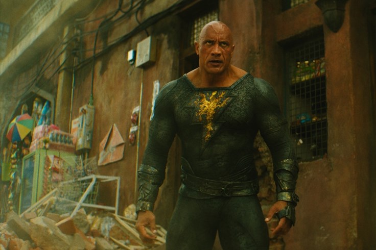“Black Adam” - bom tấn siêu anh hùng đầu tiên của The Rock tung trailer