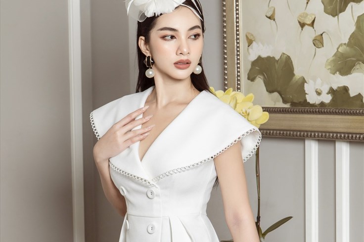 Đỗ Mạnh Cường tung loạt trang phục trắng sang trọng, thanh lịch Đỗ Mạnh Cường tung loạt trang phục trắng sang trọng, thanh lịch