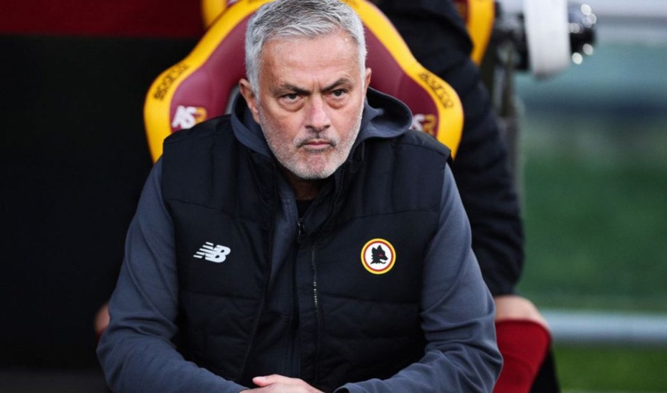 Không thể "nổ bom tấn", Mourinho muốn mang ai về AS Roma?