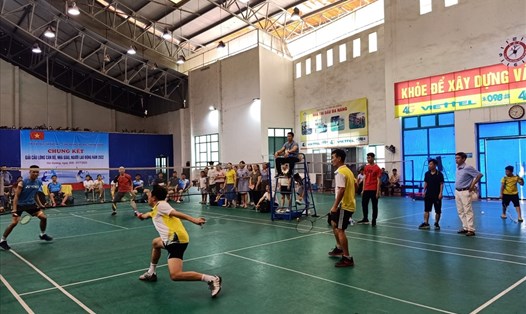 Các vận động viên tham gia thi đấu tại Giải cầu lông do Công đoàn ngành Giáo dục tỉnh Hải Dương tổ chức. Ảnh: DT