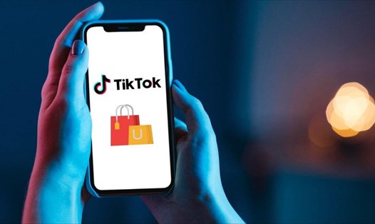 Tab “Shop” đang được thử nghiệm là trung tâm mua sắm của TikTok Shop. Ảnh chụp màn hình.