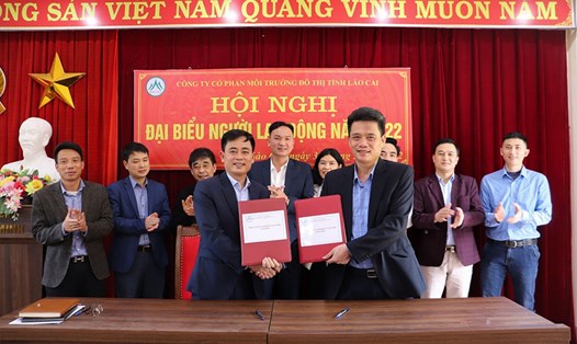 Ký kết giữa chuyên môn và CĐCS Công ty cổ phần Môi trường đô thị tỉnh Lào Cai về  thỏa ước lao động tập thể năm 2022.