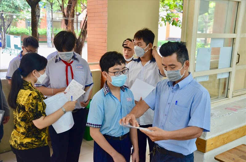 Điểm chuẩn trúng tuyển lớp 10 của trường THPT chuyên Lương Thế Vinh tỉnh Đồng Nai năm học 2022-2023 là bao nhiêu và được tính ra như thế nào?