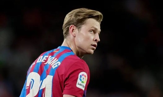 De Jong sẽ vương vấn hay từ bỏ với Barcelona? Ảnh: AFP