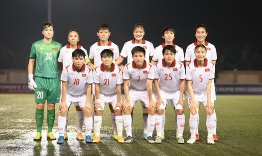 Tuyển nữ Việt Nam vươn lên ngôi đầu bảng B AFF Cup nữ 2022 sau chiến thắng 6-0 trước tuyển nữ Timor Leste. Ảnh: VFF