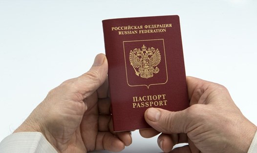 Nga đơn giản hoá việc cấp quốc tịch cho toàn bộ người dân Ukraina. Ảnh: RT