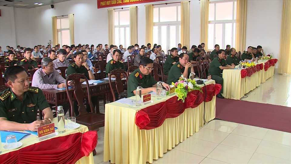 Hơn 200 đại biểu cùng tham gia tập huấn diễn tập khu vực phòng thủ tỉnh Kiên Giang. Ảnh: PV