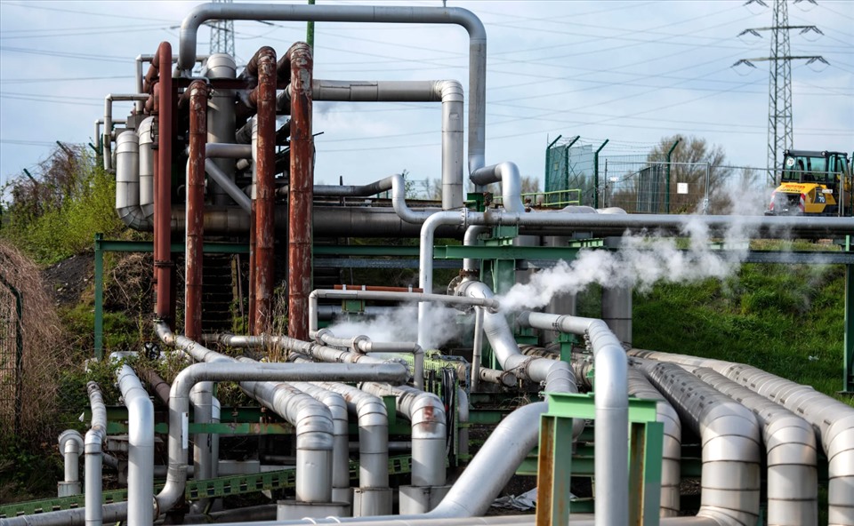 Giá dầu khí tăng cao giúp Nga đạt thặng dư kỷ lục. Ảnh: AFP