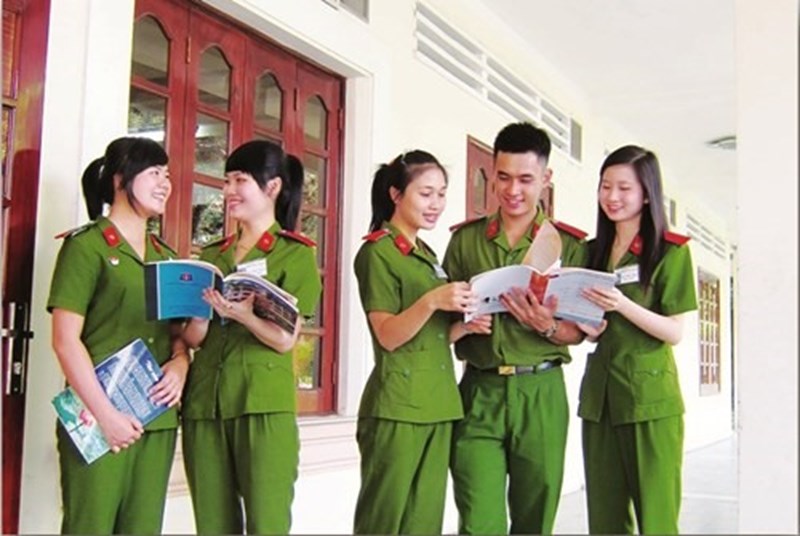 Điều kiện xét tuyển vào trường trung cấp trong Công an nhân dân năm 2022