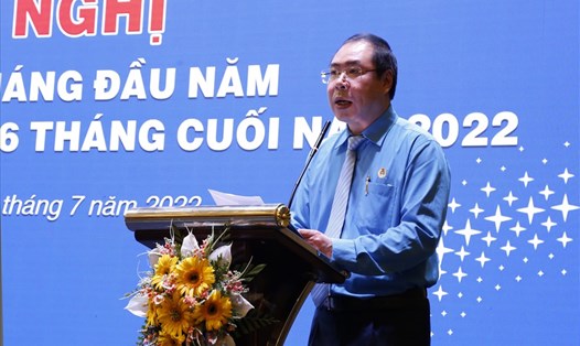 Ông Đỗ Đức Hùng – Chủ tịch Công đoàn Điện lực VN phát biểu tại Hội nghị. Ảnh: CĐ Điện lực Việt Nam.