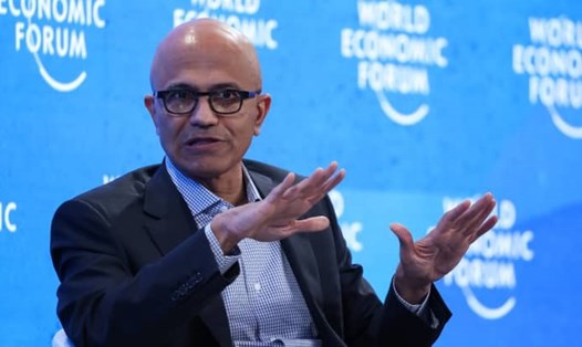 Giám đốc điều hành của Microsoft Corp., Satya Nadella phát biểu trong một phiên hội thảo của Diễn đàn Kinh tế Thế giới ở Davos, Thụy Sĩ. Ảnh chụp màn hình