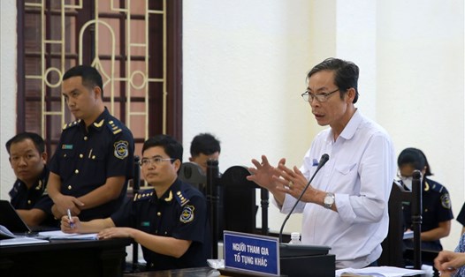 Cơ quan thú y huyện Hướng Hóa được triệu tập tại phiên xét xử phúc thẩm với tư cách là người tham gia tố tụng khác. Tại đây đã làm rõ, số lợn nhập khẩu trốn cách ly chưa được kiểm dịch đúng quy định. Ảnh: Hưng Thơ.