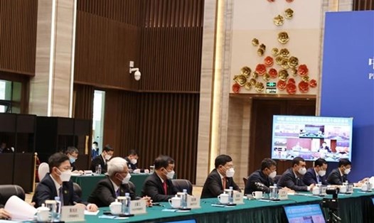 Phó Thủ tướng Thường trực Chính phủ Phạm Bình Minh và các thành viên đoàn Việt Nam tại phiên họp. Ảnh: TTXVN