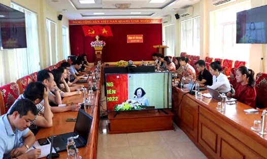 Đồng chí Trương Thị Mai - Trưởng ban Tổ chức Trung ương chủ phát biểu tại Hội nghị trực tuyến Bồi dưỡng kiến thức về xây dựng Đảng. Ảnh: NS.