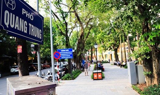 Hà Nội thí điểm tổ chức lại giao thông trên phố Quang Trung và Phùng Hưng (quận Hoàn Kiếm, Hai Bà Trưng). Ảnh: Quang Thái