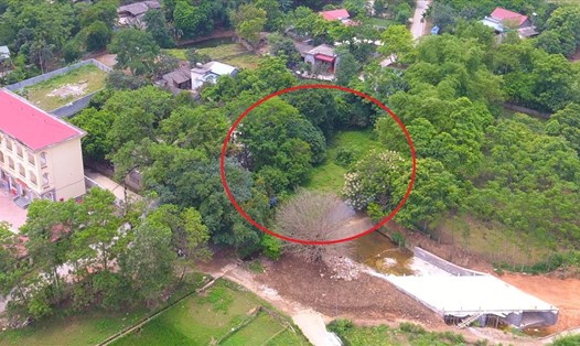 UBND huyện Lương Sơn đã thu hồi 2 sổ đỏ cấp sai trên diện tích đất ao hồ tại thôn Quang Trung, xã Cao Dương. Ảnh: Tô Công.