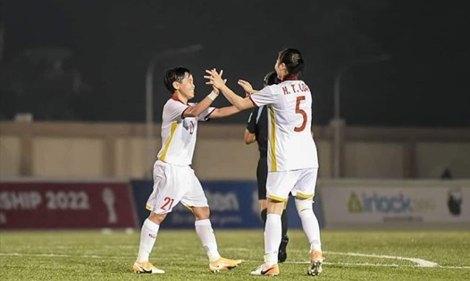 Tuyển nữ Việt Nam sẽ đối đầu chủ nhà Philippines ở bán kết AFF Cup nữ 2022. Ảnh: VFF.