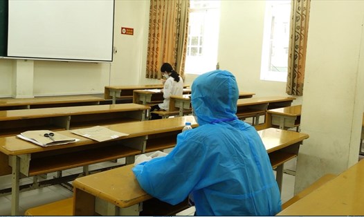 Tại kỳ thi đánh giá tư duy của Trường Đại học Bách khoa Hà Nội, thí sinh F0 được bố trí phòng thi riêng