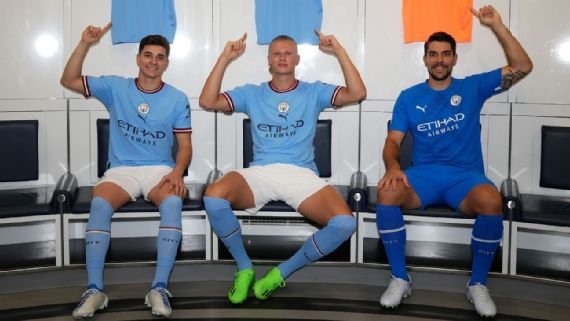 Man City không còn là gã khờ trong chuyển nhượng