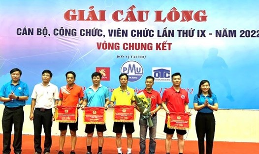 Công đoàn Viên chức tỉnh Quảng Nam tổ chức khai mạc Giải cầu lông CBCCVC lần thứ IX năm 2022. Ảnh: Quốc Bảo