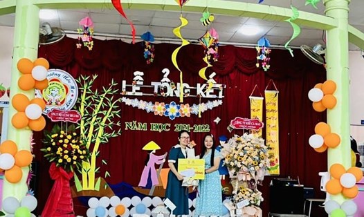 Công đoàn PVCFC trao tặng quà cho Trường Mầm non Dầu Khí tại Thành phố Cà Mau. Ảnh: CĐN