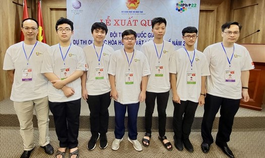 Đội tuyển Việt Nam tham dự Olympic Vật lí quốc tế năm 2022.