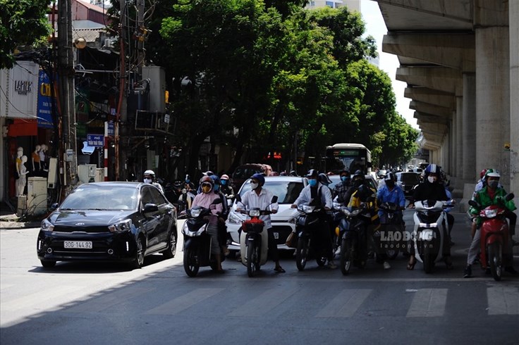 Nhịp sống 24h: Dự báo diễn biến đợt nắng nóng bao trùm Bắc Bộ và Trung Bộ Nhịp sống 24h: Dự báo diễn biến đợt nắng nóng bao trùm Bắc Bộ và Trung Bộ