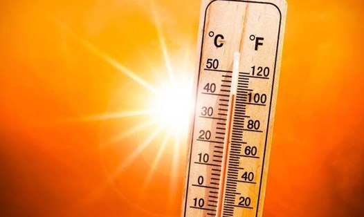 Nắng nóng đang lan tràn ở nhiều nơi trên thế giới với nền nhiệt độ từ 40 độ C trở lên. Ảnh: AFP