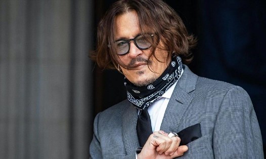 Sau khi thắng kiện vợ cũ, Johnny Depp được cho là hẹn hò với tình mới. Ảnh: Xinhua