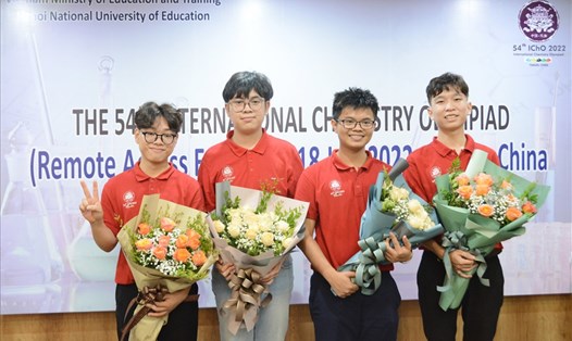 4 học sinh Việt Nam đoạt huy chương Vàng Olympic Hoá học quốc tế 2022