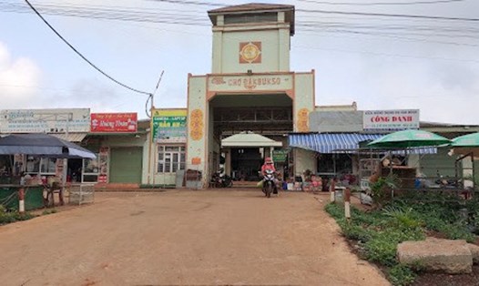 Chợ Đắk Búk So, ở huyện Tuy Đức. Ảnh:T.X.