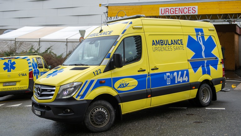 Xe cứu thương của Thụy Sĩ. Ảnh: AFP