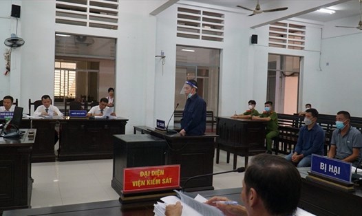 Tòa án vừa quyết định trả hồ sơ vụ Nguyễn Việt Hùng lừa đảo hàng loạt khách hàng. Ảnh CT.Kim
