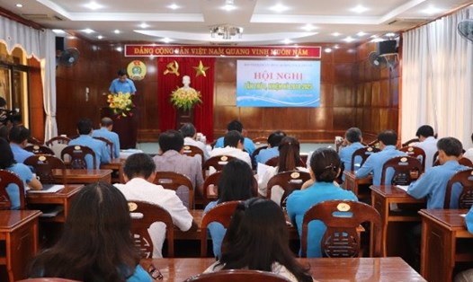 Liên đoàn Lao động tỉnh Quảng Nam khóa XVI tổ chức hội nghị lần thứ 9. Ảnh: Thái Bình