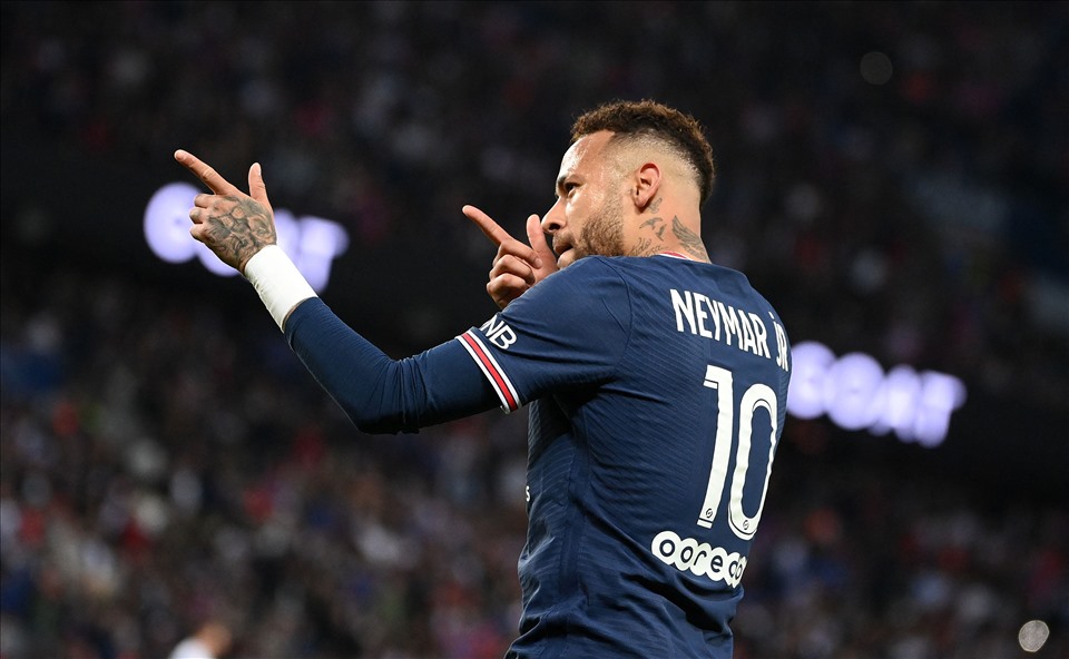 Lại đổi ý, Neymar đang “chơi khăm” PSG?