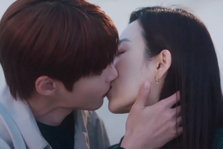“Why Her?” tập 10: Bae In Hyuk ghen khi Hwang In Yeop, Seo Hyun Jin tình tứ “Why Her?” tập 10: Bae In Hyuk ghen khi Hwang In Yeop, Seo Hyun Jin tình tứ