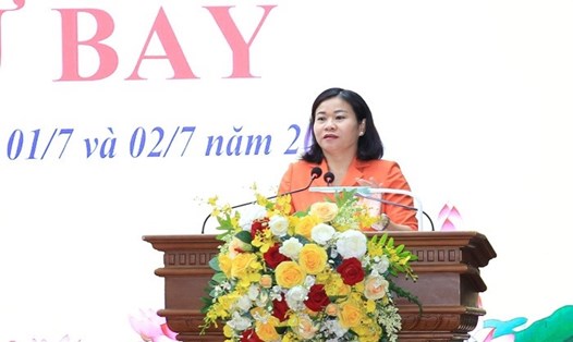 Phó Bí thư Thường trực Thành ủy Nguyễn Thị Tuyến phát biểu tại kỳ họp