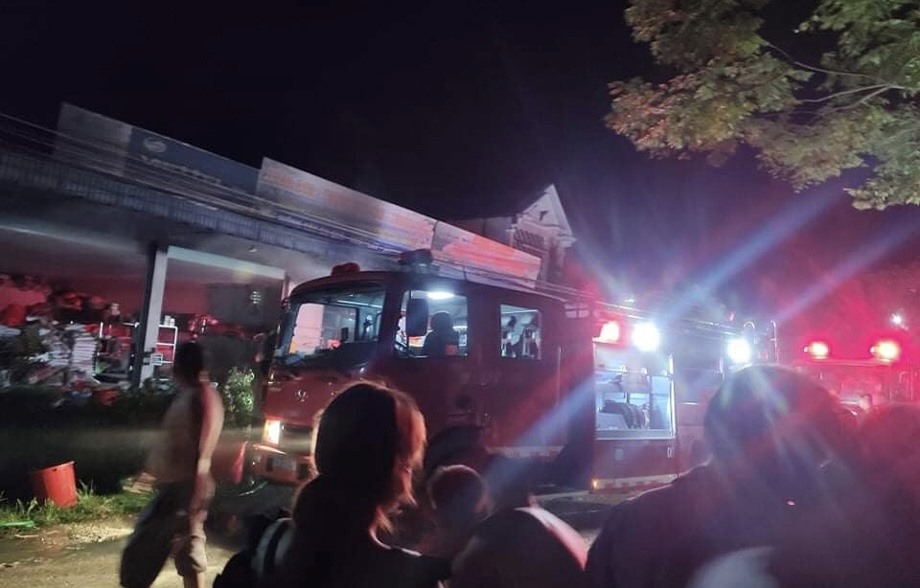 Hiện trường vụ cháy kho thuốc bảo vệ thực vật tại Thái Nguyên. Ảnh: NDCC