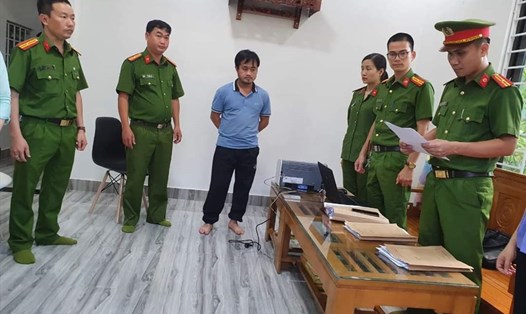 Việt bị khởi tố vì hành vi tham ô tài sản. Ảnh: Trần Khôi