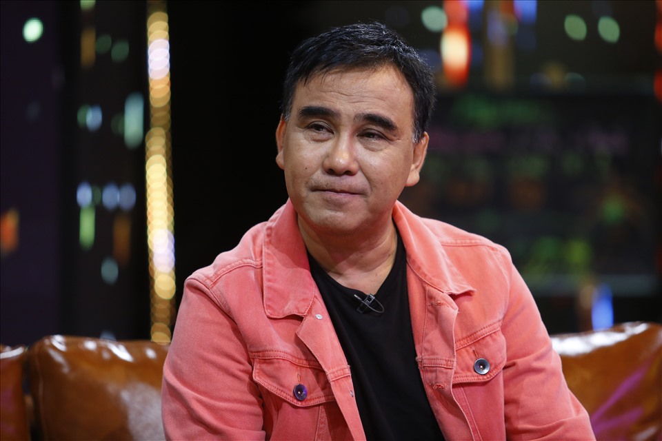 Quyền Linh xúc động khi nhớ về những tháng ngày cơ cực khi mới lên TPHCM lập nghiệp. Ảnh: VTV